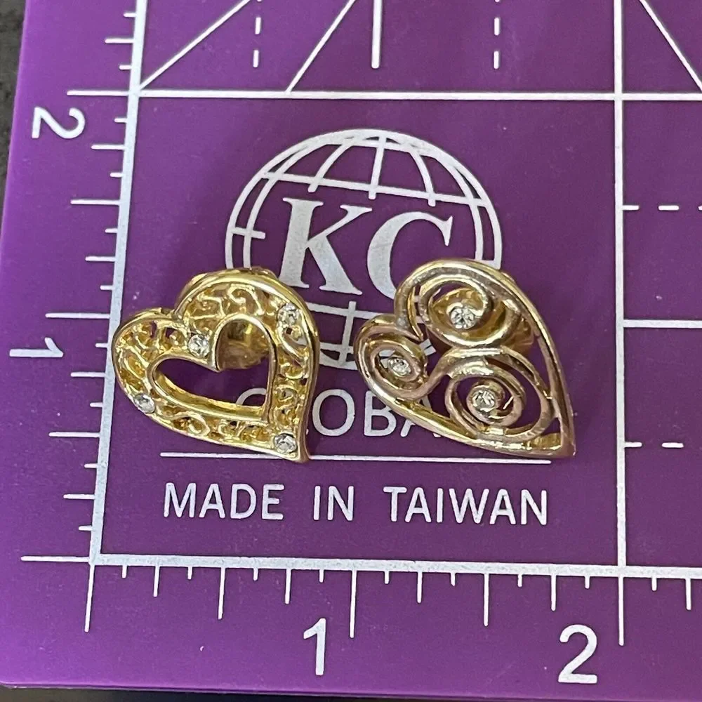 Vintage Lot Of 2 Gold Tone Filigree Romantic Rhinestone Heart Tack Pin Lapel